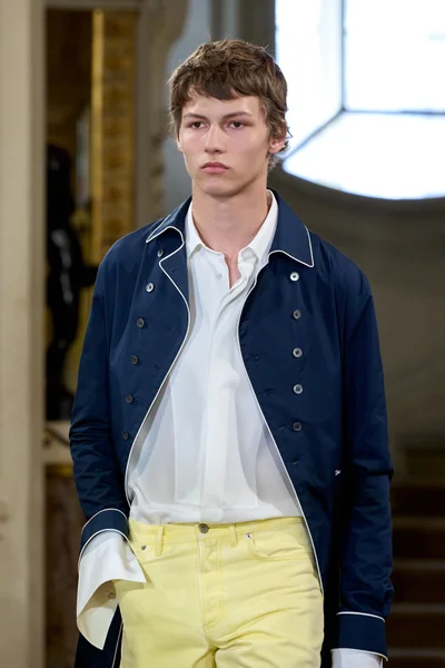 Look 115